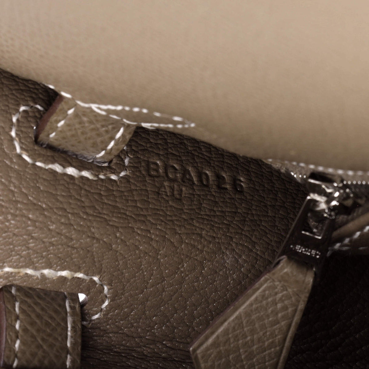 Kelly Handbag Etoupe Epsom with Palladium Hardware 25