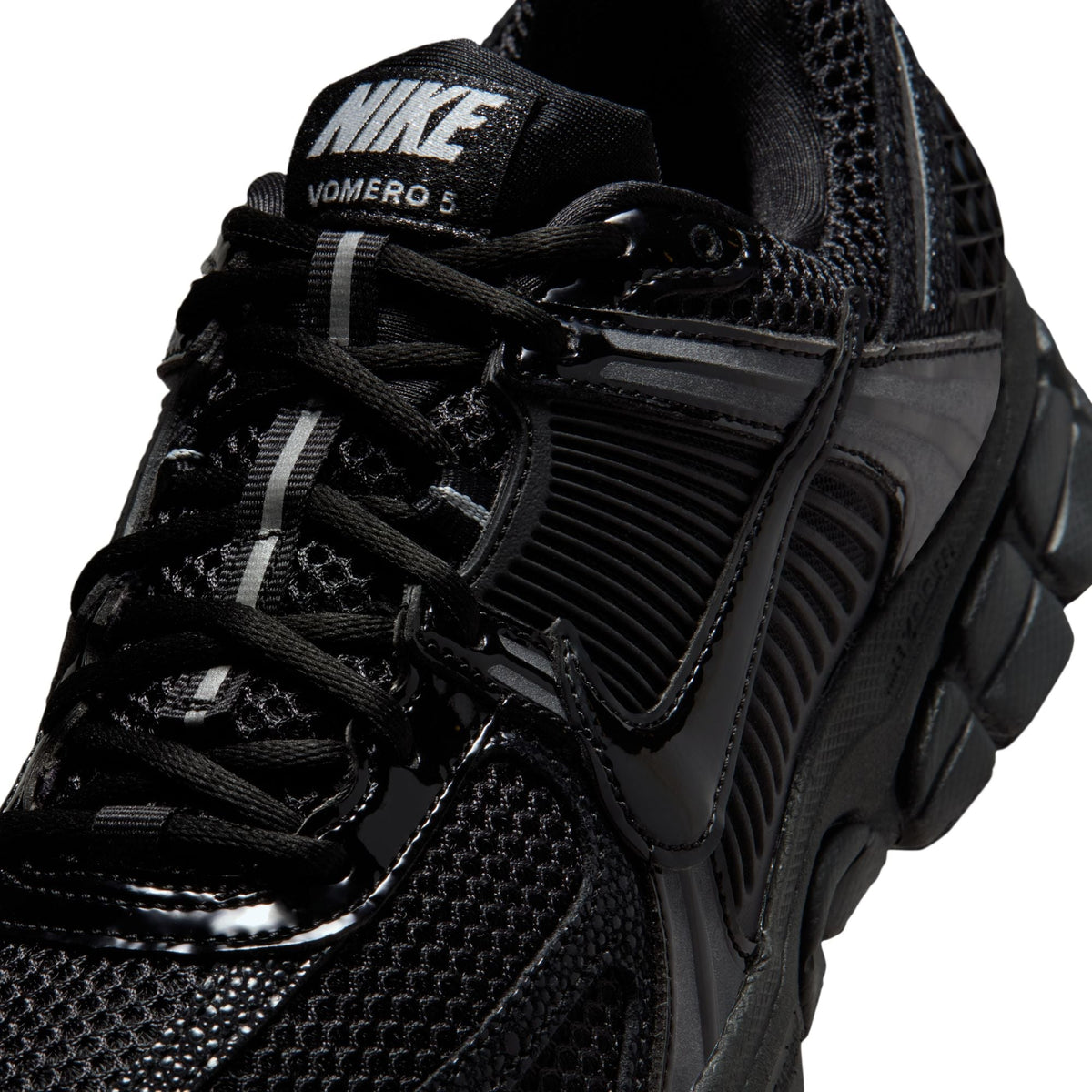 Nike Zoom Vomero 5 - Women's